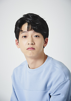 포토 JPG 스튜디오촬영 남자 남학생 대학생 실내 표정 한명 누끼 근접촬영 상반신 20대 성인 앞모습 청춘 한국인 흰배경 삐침 뾰루퉁 성인남자한명만 국내포토 1 학생 감정 뷰포인트 백그라운드 컨셉 사람 동양인 청년 내부 흰색 남자한명만 성인남자만 파일형식