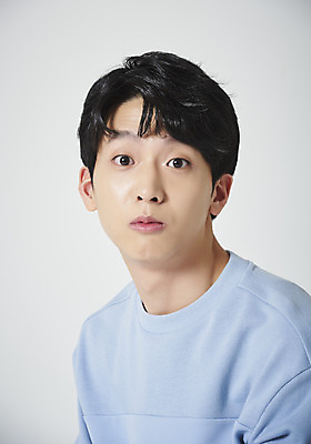 포토 JPG 스튜디오촬영 남자 남학생 대학생 실내 표정 한명 누끼 근접촬영 상반신 20대 성인 앞모습 청춘 놀람 한국인 흰배경 당황 성인남자한명만 국내포토 1 학생 감정 뷰포인트 백그라운드 컨셉 사람 동양인 청년 내부 흰색 남자한명만 성인남자만 파일형식