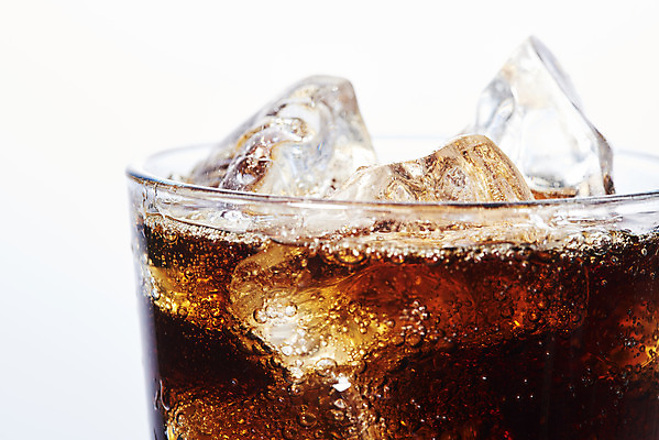 포토 JPG 스튜디오촬영 백그라운드 잔 실내 누끼 근접촬영 사람없음 여름 얼음 차가움 시원함 오브젝트 흰배경 콜라 갈증해소 청량음료 국내포토 자연요소 식기 계절 음료 뷰포인트 내부 흰색 탄산음료 해소 파일형식