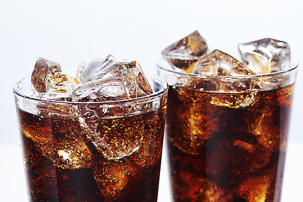 포토 JPG 스튜디오촬영 백그라운드 잔 실내 누끼 근접촬영 사람없음 여름 얼음 차가움 시원함 오브젝트 흰배경 콜라 갈증해소 청량음료 국내포토 자연요소 식기 계절 음료 뷰포인트 내부 흰색 탄산음료 해소 파일형식