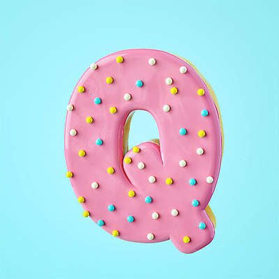 PSD 편집이미지 알파벳 영어 하늘색 백그라운드 텍스트 대문자 디저트 타이포그라피 사람없음 한개 3D소스 3D 도넛 디지털합성 오브젝트 Q 편집소스 편집3D 문자 1 음식 파란색 파일형식