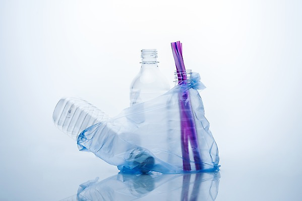 포토 JPG 스튜디오촬영 캠페인 비닐봉투 실내 빨대 사람없음 자연보호 환경 그린캠페인 여러개 재활용 환경오염 오염 일회용 플라스틱 오브젝트 분리수거 페트병 재활용품 제로웨이스트 국내포토 다수 컨셉 자연 재질 봉투 내부 보호 사회이슈 친환경 병_담는 파일형식