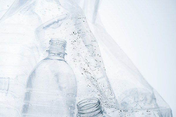 포토 JPG 스튜디오촬영 캠페인 비닐봉투 실내 근접촬영 사람없음 자연보호 환경 그린캠페인 여러개 재활용 환경오염 오염 일회용 플라스틱 오브젝트 분리수거 페트병 재활용품 제로웨이스트 국내포토 뷰포인트 다수 컨셉 자연 재질 봉투 내부 보호 사회이슈 친환경 병_담는 파일형식