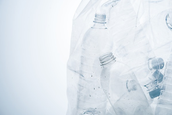 포토 JPG 스튜디오촬영 캠페인 비닐봉투 실내 근접촬영 사람없음 자연보호 환경 그린캠페인 여러개 재활용 환경오염 오염 일회용 플라스틱 오브젝트 분리수거 페트병 재활용품 제로웨이스트 국내포토 뷰포인트 다수 컨셉 자연 재질 봉투 내부 보호 사회이슈 친환경 병_담는 파일형식