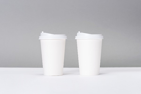 포토 JPG 스튜디오촬영 캠페인 회색배경 실내 사람없음 자연보호 환경 그린캠페인 재활용 두개 환경오염 오염 종이컵 일회용 오브젝트 테이크아웃컵 제로웨이스트 국내포토 백그라운드 컨셉 2 자연 내부 컵 회색 보호 사회이슈 친환경 파일형식