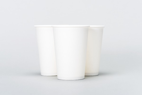 포토 JPG 스튜디오촬영 캠페인 회색배경 실내 사람없음 자연보호 환경 그린캠페인 재활용 세개 환경오염 오염 종이컵 일회용 오브젝트 분리수거 제로웨이스트 국내포토 백그라운드 컨셉 자연 3 내부 컵 회색 보호 사회이슈 친환경 파일형식