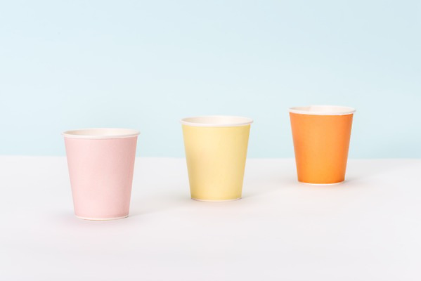 포토 JPG 스튜디오촬영 캠페인 실내 사람없음 컬러풀 자연보호 환경 그린캠페인 재활용 세개 환경오염 오염 종이컵 오브젝트 파란배경 분리수거 제로웨이스트 국내포토 컬러 백그라운드 컨셉 자연 3 내부 컵 파란색 보호 일회용 사회이슈 친환경 파일형식