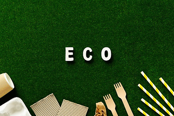 포토 JPG 스튜디오촬영 영어 캠페인 실내 빨대 사람없음 하이앵글 자연보호 환경 그린캠페인 재활용 환경오염 오염 종이컵 오브젝트 에코 계란판 나무포크 친환경제품 플랫레이 초록배경 제로웨이스트 국내포토 문자 뷰포인트 백그라운드 포크 컨셉 자연 내부 컵 초록색 플랫 보호 일회용 사회이슈 친환경 파일형식