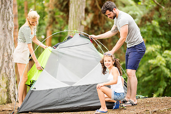 포토 JPG 주간 전신 서양인 외국인 여자 남자 딸 행복 어린이 여행 가족 엄마 가족여행 텐트 서기 앉기 소녀 20대 성인 야외 옆모습 10대 세명 30대 소풍 화목 캠핑 가족라이프 아빠 즐거움 체코 설치 국내포토 자연요소 라이프스타일 감정 유럽 뷰포인트 컨셉 관계 모션 청소년 레저 캠핑도구 사람 인종 청년 장년 야외활동 파일형식