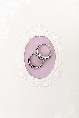 포토 JPG 스튜디오촬영 행복 결혼 프로포즈 결혼식 실내 사랑 사람없음 하이앵글 반지 맹세 오브젝트 청첩장 결혼반지 커플반지 결혼소품 약혼 설레임 약혼반지 약혼식 플랫레이 국내포토 감정 뷰포인트 장신구 카드_감사 이벤트 내부 플랫 결심 약속 파일형식