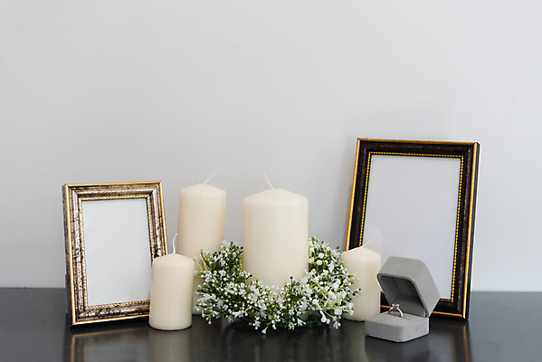 포토 JPG 스튜디오촬영 꽃 행복 액자 결혼 결혼식 프레임 실내 사랑 사람없음 장식 반지 맹세 오브젝트 결혼소품 반지케이스 약혼 설레임 약혼식 양초꽂이 국내포토 식물 감정 장신구 이벤트 내부 결심 보관함 약속 꽂이 파일형식