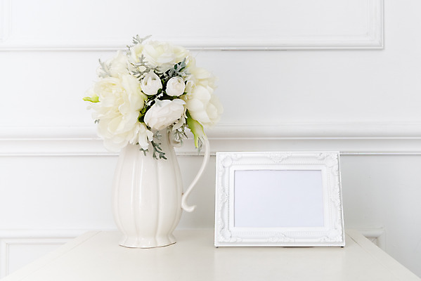 포토 JPG 스튜디오촬영 행복 부케 결혼 프로포즈 결혼식 새출발 프레임 실내 사랑 사람없음 장식 꽃병 흰색 앨범 오브젝트 결혼소품 설레임 웨딩테이블 예식장 국내포토 꽃 감정 컬러 꽃다발 탁자 새로움 이벤트 내부 공간 출발 파일형식