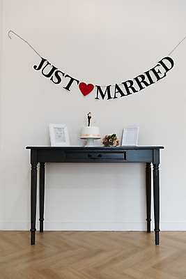 포토 JPG 스튜디오촬영 행복 결혼 프로포즈 탁자 결혼식 새출발 함께함 실내 사랑 사람없음 미니어처 앨범 오브젝트 결혼소품 약혼 설레임 가랜드 약혼식 국내포토 감정 가구 컨셉 새로움 이벤트 내부 모형 파티용품 출발 약속 파일형식