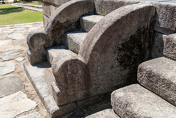 포토 JPG 주간 한국전통 여행 유적지 풍경 사람없음 야외 관광지 계단 맑음 봄 세계문화유산 문화재 역사 한국사 조선시대 사적지 정자각 조선왕릉 인순왕후 강릉_역사 능침 국내포토 자연요소 전통 계절 고건축 날씨 한국 왕릉 파일형식 왕후