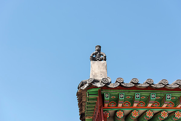 포토 JPG 주간 한국전통 여행 유적지 하늘 기와 풍경 사람없음 야외 관광지 맑음 봄 세계문화유산 문화재 역사 한국사 조선시대 사적지 잡상 정자각 조선왕릉 태릉 문정왕후 국내포토 자연요소 전통 계절 고건축 날씨 한국 왕릉 파일형식 왕후