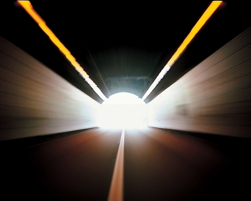 포토 JPG 주간 시설물 공공시설 현대건축 건축 도로 길 자연 풍경 사람없음 야외 빛 터널 국내포토 자연요소 건축물 교통시설 시설 생태계 파일형식