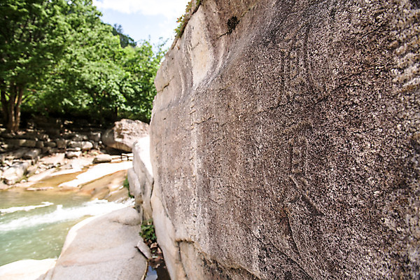 포토 JPG 주간 여행 자연 한국 풍경 사람없음 야외 여름 관광지 여름풍경 국내여행 단양 단양팔경 명승지 월악산 상선암 선암계곡 암각자 국내포토 자연요소 계절 아시아 산 계곡 생태계 충청북도 석조물 파일형식 여름_계절