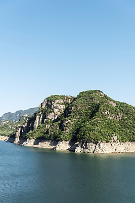 포토 JPG 주간 여행 자연 하늘 한국 풍경 사람없음 야외 여름 관광지 맑음 여름풍경 국내여행 단양 단양팔경 명승지 옥순봉 충주호 국내포토 자연요소 계절 아시아 호수 날씨 생태계 봉우리 충청북도 충주 파일형식 여름_계절