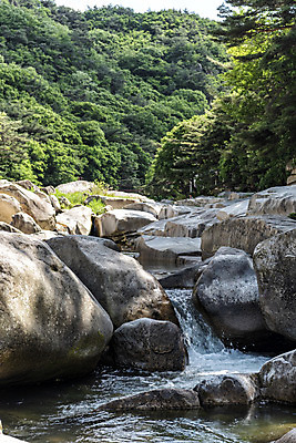 포토 JPG 주간 여행 자연 한국 풍경 사람없음 야외 여름 관광지 맑음 여름풍경 바위 국내여행 단양 단양팔경 명승지 월악산 선암계곡 암각자 옥염대 명경대 중선암 국내포토 자연요소 계절 아시아 날씨 산 계곡 돌_바위 바위_돌 생태계 충청북도 석조물 파일형식 여름_계절