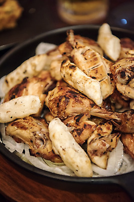 포토 JPG 실내 근접촬영 사람없음 식당 치킨 오브젝트 야식 국내포토 뷰포인트 내부 상점 닭고기요리 파일형식