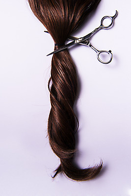 포토 JPG 스튜디오촬영 갈색머리 실내 누끼 사람없음 하이앵글 뷰티 미용용품 미용실 자르기 오브젝트 헤어용품 헤어관리 머릿결 미용가위 보라색배경 플랫레이 국내포토 헤어스타일 뷰포인트 백그라운드 모션 가위_도구 내부 보라색 플랫 뷰티샵 파일형식