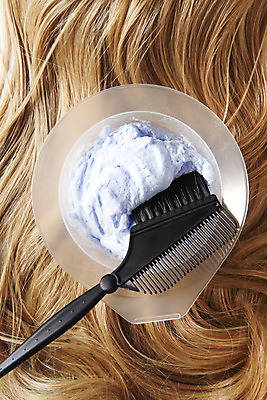 포토 JPG 스튜디오촬영 실내 근접촬영 사람없음 하이앵글 금발 뷰티 미용용품 파마 미용실 오브젝트 웨이브 헤어용품 헤어관리 머릿결 브러쉬빗 염색약 탈색 플랫레이 국내포토 헤어스타일 뷰포인트 내부 플랫 뷰티샵 머리염색 파일형식