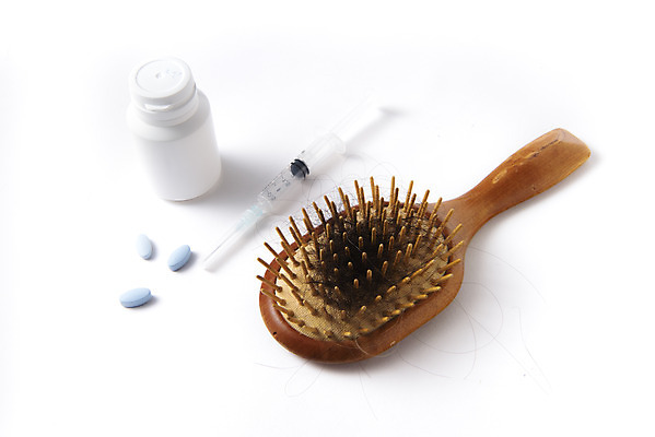 포토 JPG 스튜디오촬영 실내 주사기 누끼 사람없음 뷰티 알약 머리카락 머리빗 오브젝트 흰배경 헤어용품 헤어관리 탈모 탈모클리닉 국내포토 백그라운드 의료기기 내부 약 머리 흰색 미용용품 클리닉 증상 파일형식