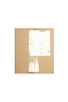 포토 JPG 스튜디오촬영 실내 누끼 사람없음 상자 하이앵글 한개 짐 종이상자 배송 택배 흰배경 택배상자 반가움 운송장 플랫레이 국내포토 1 감정 뷰포인트 백그라운드 내부 운송업 흰색 플랫 파일형식