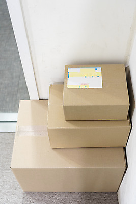 포토 JPG 실내 사람없음 상자 하이앵글 사무실 쌓기 짐 세개 종이상자 배송 택배 택배상자 반가움 운송장 국내포토 감정 뷰포인트 비즈니스 모션 3 내부 운송업 파일형식