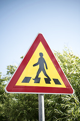 포토 JPG 주간 도로 교통 안내 안전 풍경 사람없음 야외 표지판 횡단보도 지시 신호 도로표지판 안전수칙 교통안전 안전교육 법규 안내표지판 안전표지판 주의표 주의표지판 국내포토 자연요소 교육 길 교통시설 모션 알림판 주의 보행로 파일형식