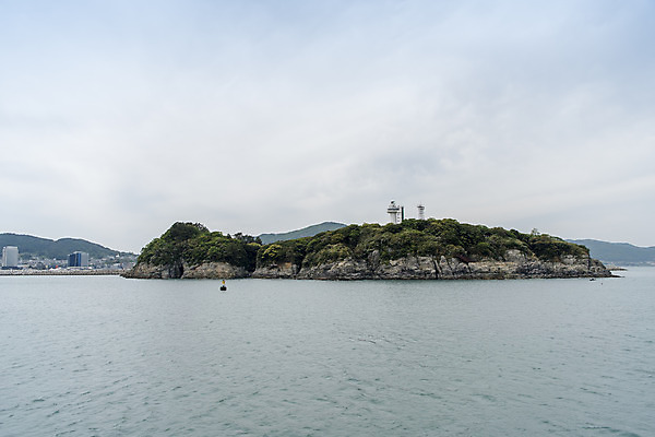 포토 JPG 주간 구름 바다 하늘 한국 풍경 사람없음 야외 맑음 여수 오동도 국내포토 자연요소 아시아 섬 날씨 전라남도 파일형식