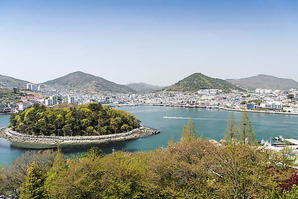 포토 JPG 주간 나무 바다 섬 하늘 한국 풍경 사람없음 야외 맑음 여수 전경 장군도 국내포토 자연요소 식물 아시아 날씨 전라남도 파일형식 탑뷰