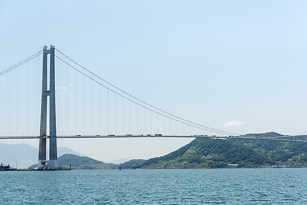 포토 JPG 주간 바다 한국 풍경 사람없음 야외 맑음 여수 이순신대교 국내포토 자연요소 아시아 날씨 다리_건축물 전라남도 파일형식