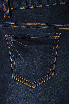 포토 JPG 스튜디오촬영 옷 패션 바지 프레임 실내 근접촬영 사람없음 캐주얼 하이앵글 청바지 직물 빈티지 주머니 천 원료 스티치 플랫레이 진청 국내포토 뷰포인트 컨셉 하의 내부 플랫 바느질 파일형식