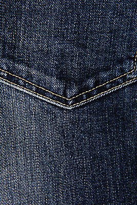 포토 JPG 스튜디오촬영 옷 패션 바지 프레임 실내 근접촬영 사람없음 캐주얼 하이앵글 청바지 직물 빈티지 주머니 천 원료 스티치 플랫레이 중청 국내포토 뷰포인트 컨셉 하의 내부 플랫 바느질 파일형식