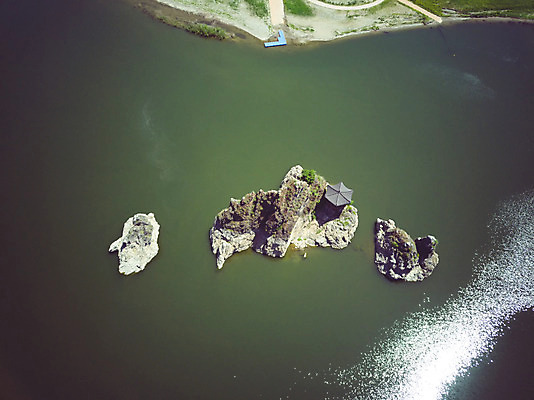 포토 JPG 주간 여행 자연 한국 풍경 사람없음 야외 여름 관광지 맑음 여름풍경 바위 항공촬영 국내여행 남한강 단양 단양팔경 도담삼봉 명승지 전경 국내포토 자연요소 계절 아시아 뷰포인트 날씨 강 돌_바위 생태계 충청북도 파일형식 탑뷰 여름_계절