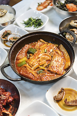 포토 JPG 음식 반찬 실내 사람없음 식당 특산물 여수 맛집 갈치조림 향토음식 국내포토 내부 상점 전라남도 조림 파일형식