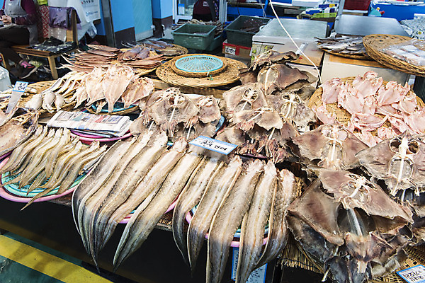 포토 JPG 음식 실내 사람없음 시장 특산물 재래시장 여수 맛집 말린생선 국내포토 내부 전라남도 파일형식