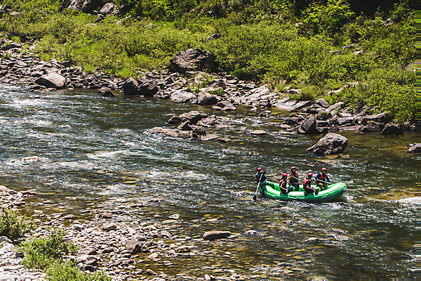 포토 JPG 주간 여자 남자 레저 협력 한국 풍경 여러명 20대 성인 야외 여름 30대 레포츠 관광지 하이앵글 계곡 여름풍경 한국인 바위 급류 급류타기 즐거움 항공촬영 국내여행 하계레포츠 성인만 내린천 액티비티 국내포토 자연요소 계절 감정 아시아 뷰포인트 여행 다수 사람 동양인 청년 장년 돌_바위 수상스포츠 인제군 파일형식 여름_계절