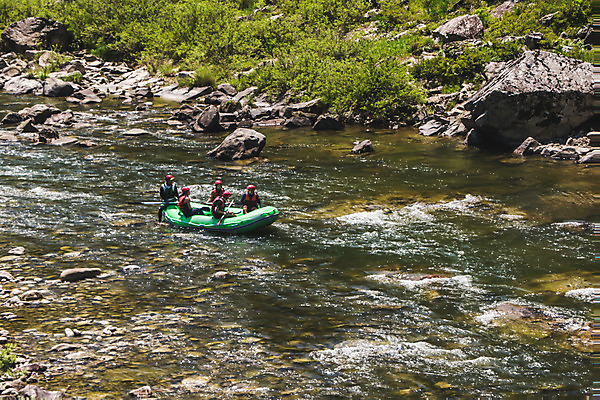 포토 JPG 주간 여자 남자 레저 협력 한국 풍경 여러명 20대 성인 야외 여름 30대 레포츠 관광지 하이앵글 계곡 여름풍경 한국인 바위 급류 급류타기 즐거움 항공촬영 국내여행 하계레포츠 성인만 내린천 액티비티 국내포토 자연요소 계절 감정 아시아 뷰포인트 여행 다수 사람 동양인 청년 장년 돌_바위 수상스포츠 인제군 파일형식 여름_계절
