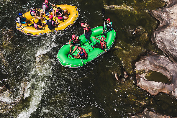 포토 JPG 주간 여자 남자 레저 협력 한국 풍경 여러명 20대 성인 야외 여름 30대 레포츠 관광지 하이앵글 계곡 여름풍경 한국인 바위 급류 급류타기 즐거움 항공촬영 국내여행 하계레포츠 성인만 내린천 액티비티 국내포토 자연요소 계절 감정 아시아 뷰포인트 여행 다수 사람 동양인 청년 장년 돌_바위 수상스포츠 인제군 파일형식 여름_계절