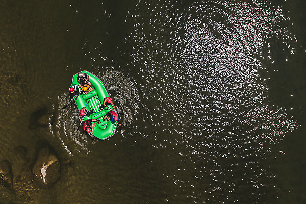 포토 JPG 주간 여자 남자 레저 협력 한국 풍경 여러명 20대 성인 야외 여름 30대 레포츠 관광지 하이앵글 계곡 여름풍경 한국인 급류 급류타기 즐거움 항공촬영 국내여행 하계레포츠 성인만 내린천 액티비티 국내포토 자연요소 계절 감정 아시아 뷰포인트 여행 다수 사람 동양인 청년 장년 수상스포츠 인제군 파일형식 여름_계절