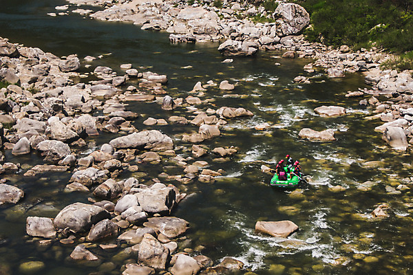 포토 JPG 주간 여자 남자 레저 협력 한국 풍경 여러명 20대 성인 야외 여름 30대 레포츠 관광지 하이앵글 계곡 여름풍경 한국인 바위 급류 급류타기 즐거움 항공촬영 국내여행 하계레포츠 성인만 내린천 액티비티 국내포토 자연요소 계절 감정 아시아 뷰포인트 여행 다수 사람 동양인 청년 장년 돌_바위 수상스포츠 인제군 파일형식 여름_계절