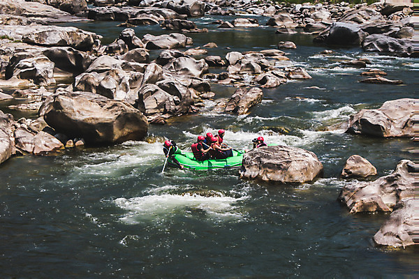 포토 JPG 주간 여자 남자 레저 협력 한국 풍경 여러명 20대 성인 야외 여름 30대 레포츠 관광지 하이앵글 계곡 여름풍경 한국인 바위 급류 급류타기 즐거움 항공촬영 국내여행 하계레포츠 성인만 내린천 액티비티 국내포토 자연요소 계절 감정 아시아 뷰포인트 여행 다수 사람 동양인 청년 장년 돌_바위 수상스포츠 인제군 파일형식 여름_계절