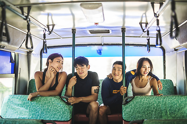 포토 JPG 주간 커플 응시 여자 남자 스포츠 레저 버스 미소 사람 앉기 여러명 상반신 20대 성인 야외 앞모습 여름 30대 레포츠 한국인 문신 급류타기 즐거움 성인만 내린천 액티비티 국내포토 자연요소 시선 계절 감정 육상교통 뷰포인트 다수 관계 모션 대중교통 표정 동양인 청년 장년 계곡 수상스포츠 인제군 파일형식