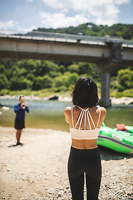 포토 JPG 주간 전신 커플 여자 남자 스포츠 레저 사람 상반신 20대 성인 야외 두명 앞모습 뒷모습 여름 레포츠 운동 스트레칭 한국인 급류타기 즐거움 고무보트 목운동 성인만 내린천 액티비티 국내포토 자연요소 계절 감정 뷰포인트 관계 건강 동양인 청년 계곡 수상스포츠 인제군 파일형식