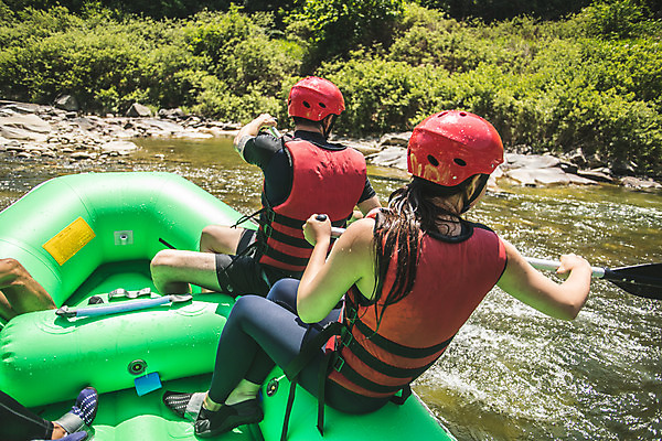 포토 JPG 주간 전신 커플 여자 남자 스포츠 레저 사람 성인 야외 두명 뒷모습 여름 레포츠 한국인 헬멧 급류타기 집중 즐거움 노 노젓기 구명조끼 고무보트 성인만 내린천 액티비티 국내포토 자연요소 계절 감정 뷰포인트 컨셉 관계 모션 동양인 계곡 수상스포츠 보호장비 구조용품 인제군 선박 파일형식