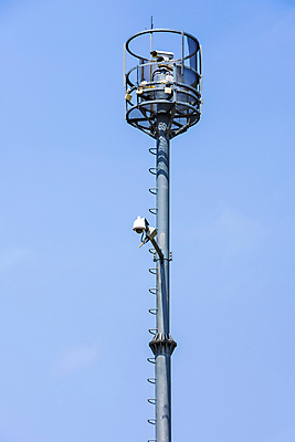 포토 JPG 주간 하늘 안전 사람없음 야외 탑 사회이슈 보안 감시카메라 국내포토 자연요소 건축물 컨셉 카메라 파일형식