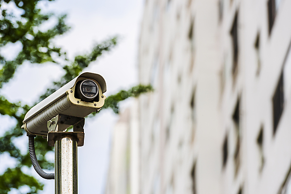 포토 JPG 주간 가로등 안전 사람없음 야외 건물 아웃포커스 사회이슈 보안 감시카메라 국내포토 자연요소 건축물 공공시설 컨셉 촬영기법 카메라 파일형식