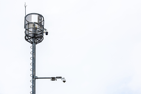 포토 JPG 주간 하늘 안전 사람없음 야외 탑 사회이슈 보안 감시카메라 국내포토 자연요소 건축물 컨셉 카메라 파일형식